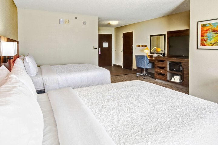 Room 10 of 29