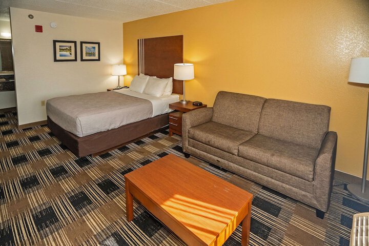 Room 15 of 36