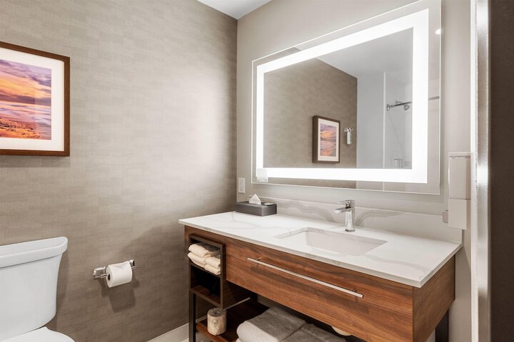 La Quinta Inn & Suites by Wyndham La Habra
