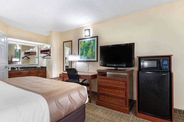 Room 19 of 29