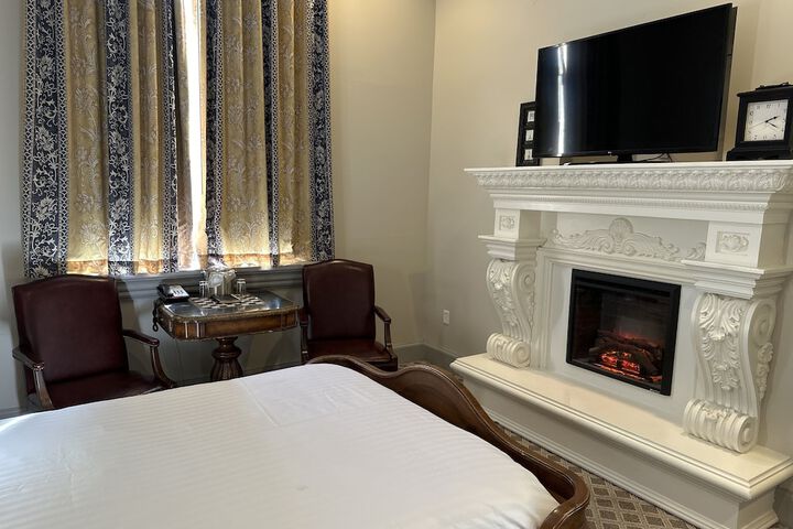 Room 48 of 151