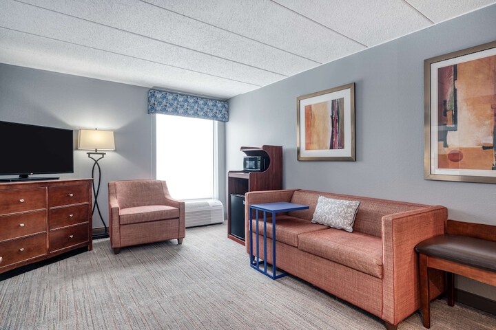 Room 28 of 68