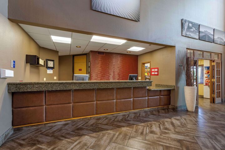 Hotel Interior 10 of 37