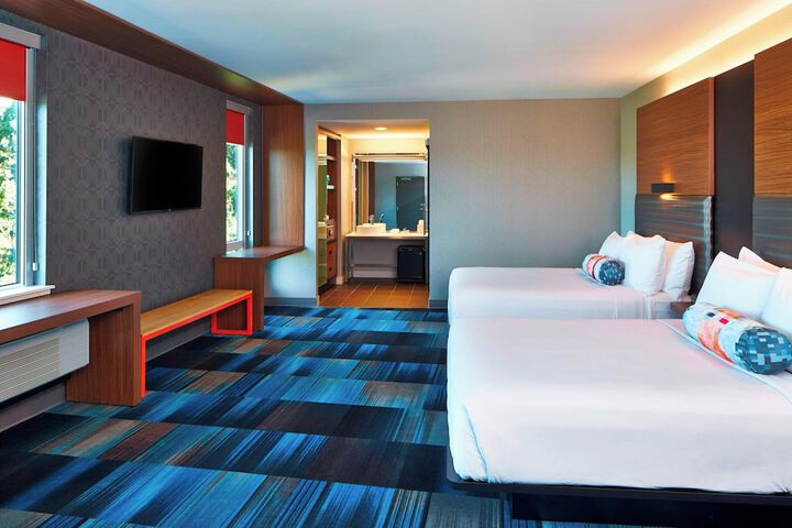 Room 32 of 83