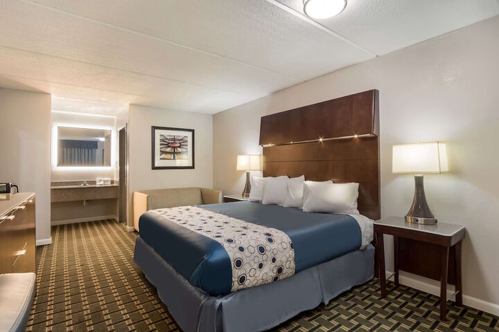 Room 20 of 35