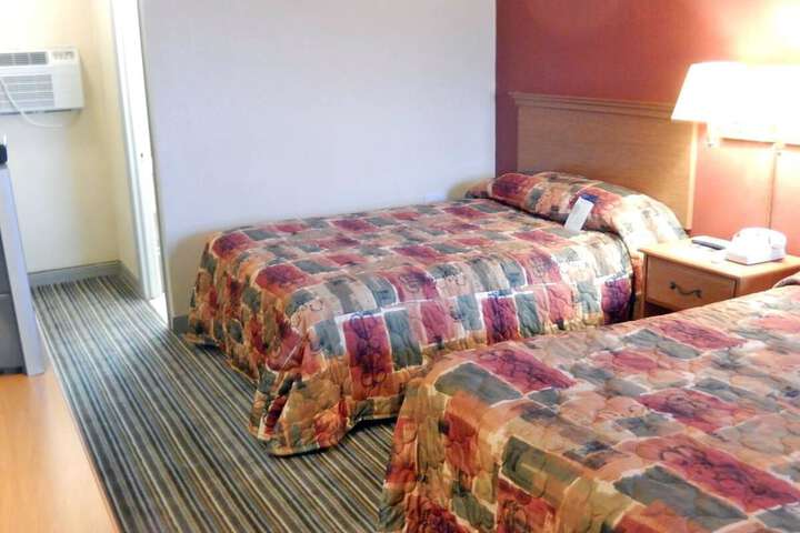 Room 6 of 11