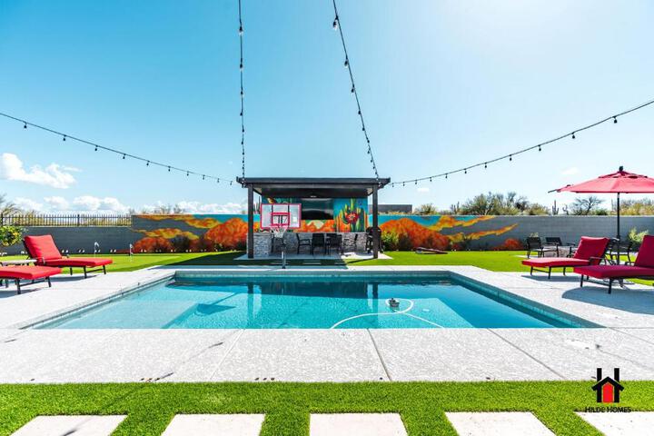 Peaceful Getaway to a New Custom-Built Luxury Home