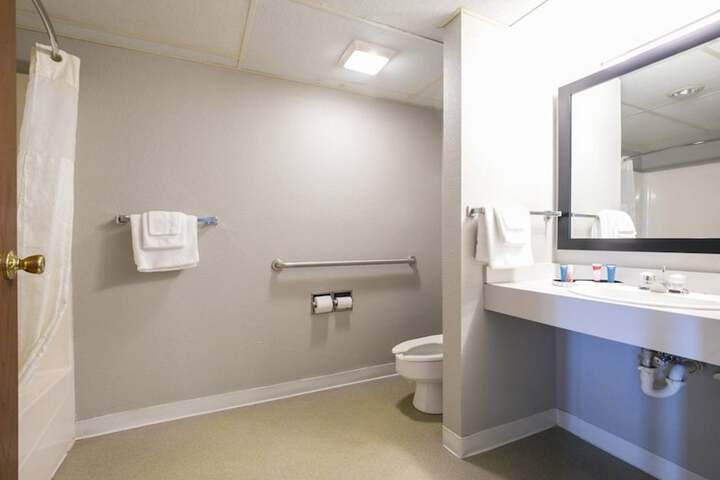 Room 14 of 27