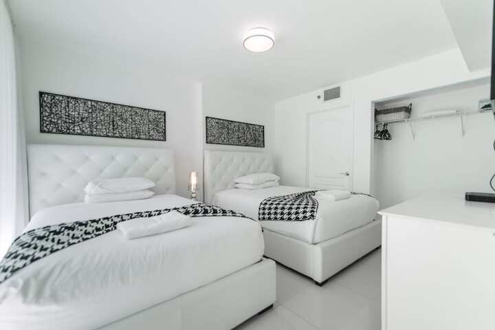 Room 225 of 265
