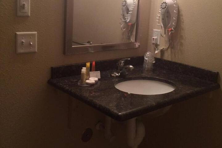 Room 10 of 26