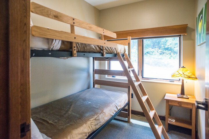 Room 96 of 124