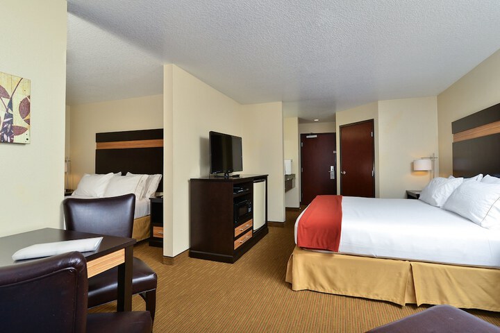 Room 18 of 65
