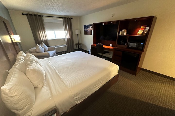 Red Feather Lodge