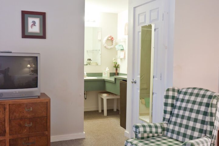 Room 45 of 120