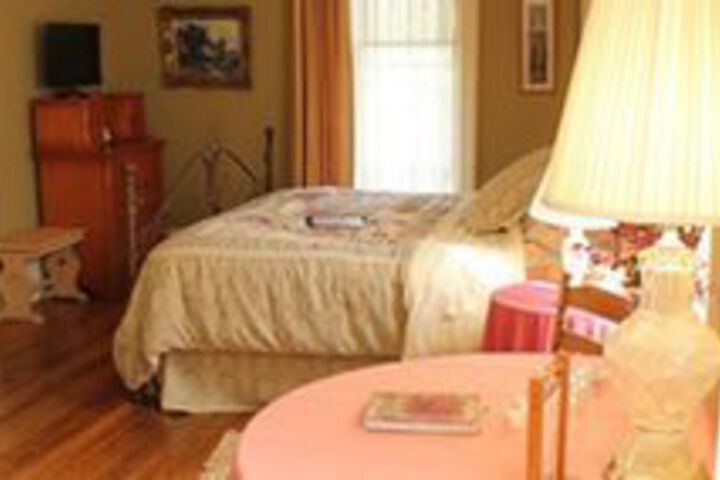 Whispering Pines Bed and Breakfast