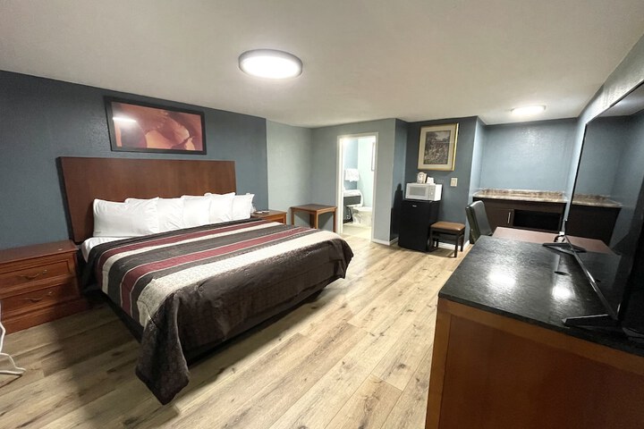Room 96 of 155
