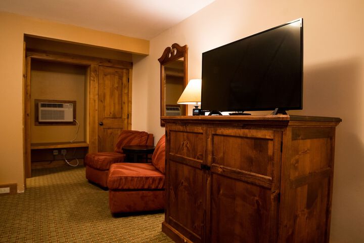 Silver Moon Inn