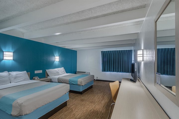 Room 21 of 45