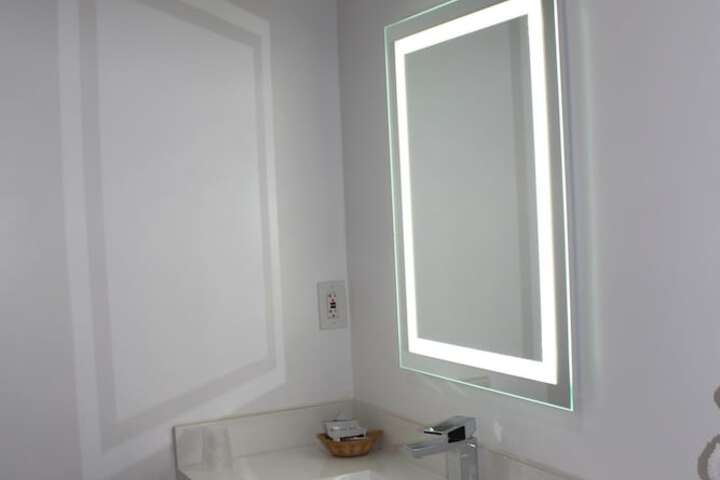 Room 13 of 24