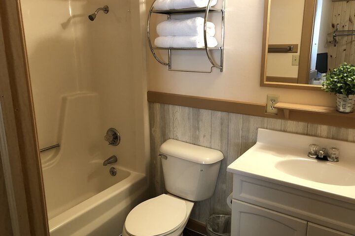 Room 214 of 259