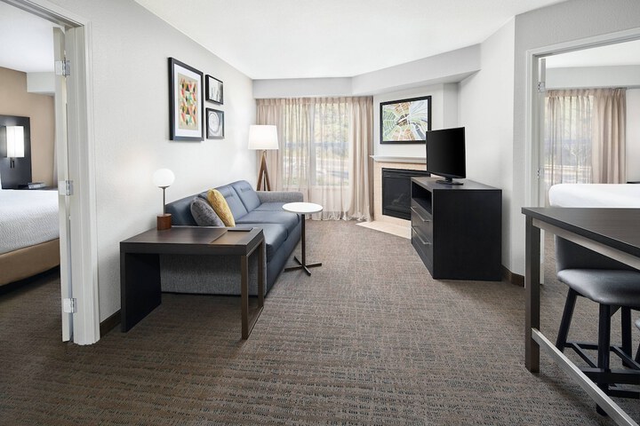 Room 19 of 25