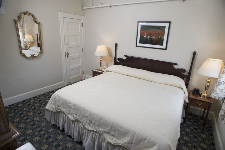 Room 21 of 66