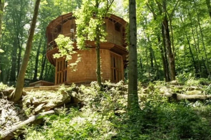 Lost River Hostel
