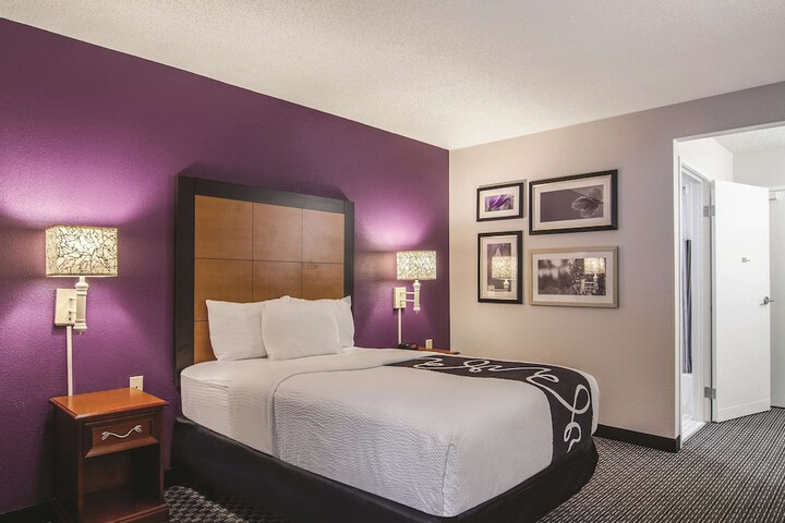 Room 41 of 60