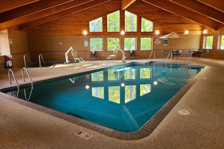 Pool 7 of 100