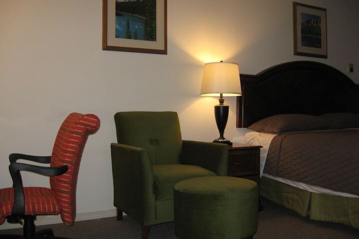 Room 6 of 38
