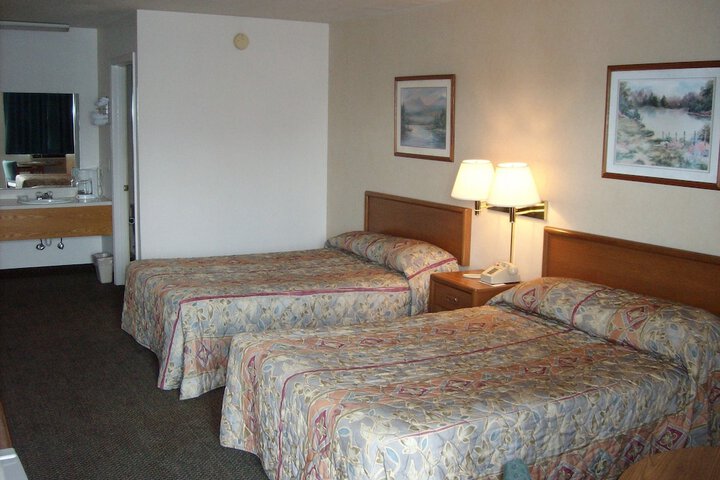 Room 11 of 11