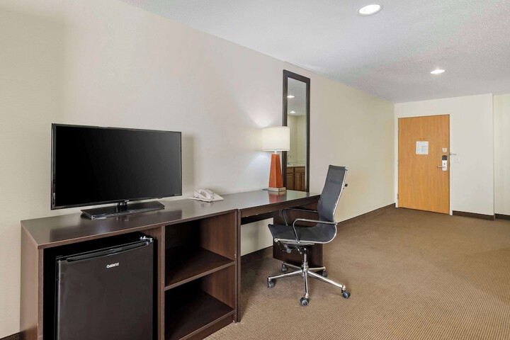 Sleep Inn & Suites Charles City