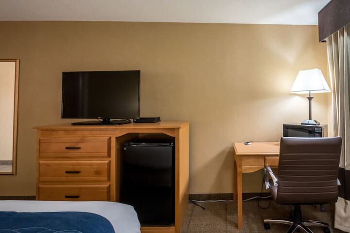 Room 38 of 62