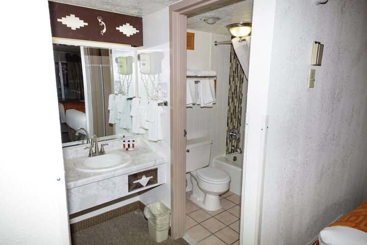 Room 14 of 30