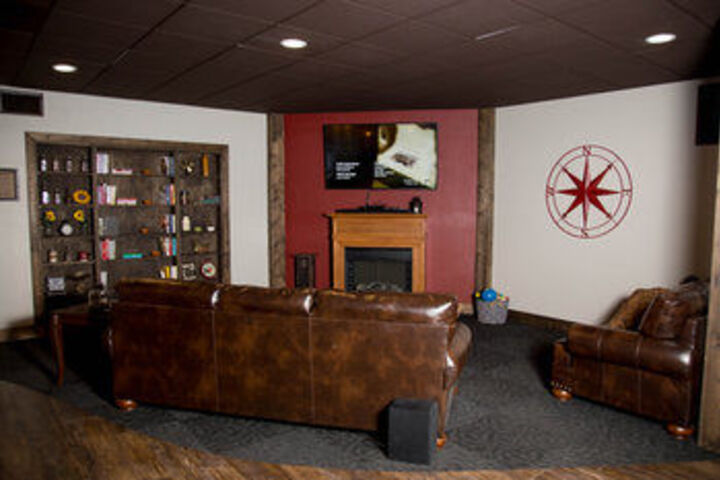 Lark Inn