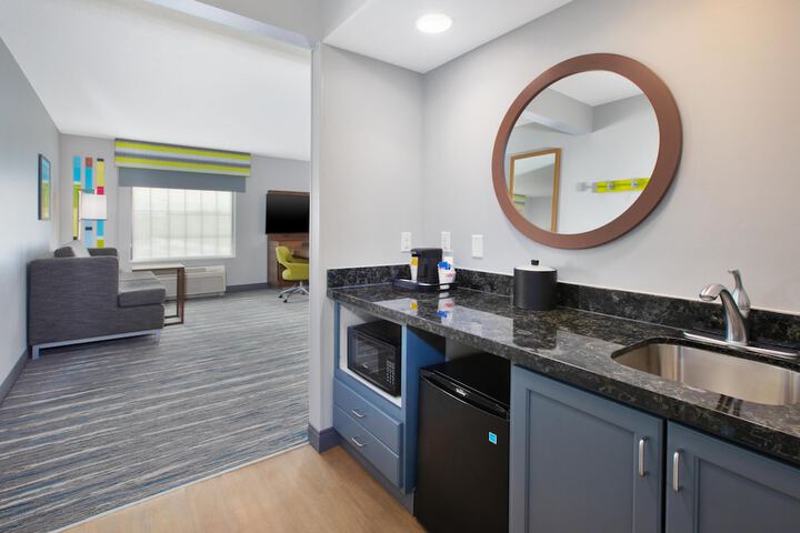 Hampton Inn & Suites St. Cloud MN