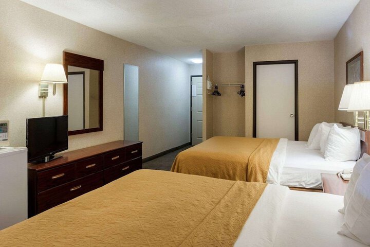 Room 9 of 23