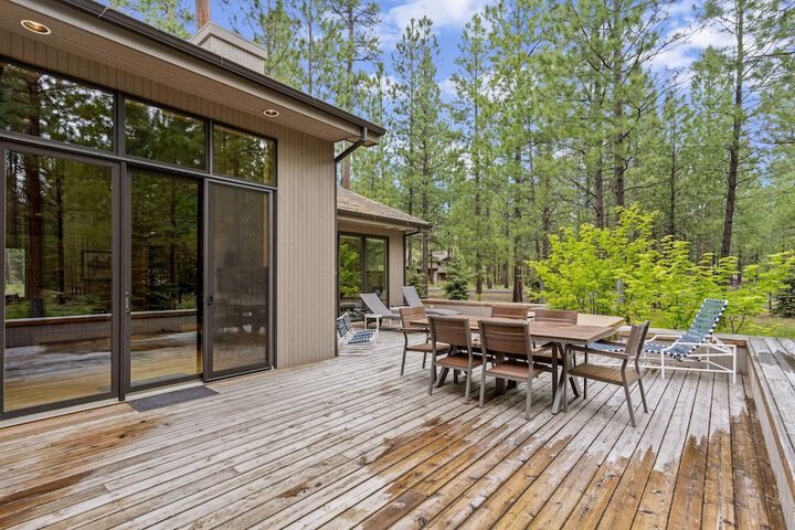 Glaze Meadow 376 3 Bedroom Home by RedAwning