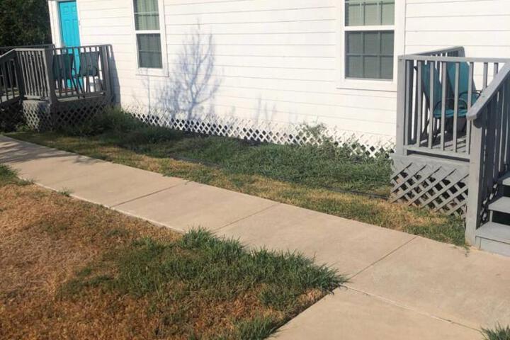 211 Lulac Street Alvin TX Luxury Apartments
