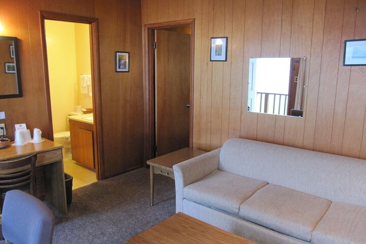 Room 90 of 154