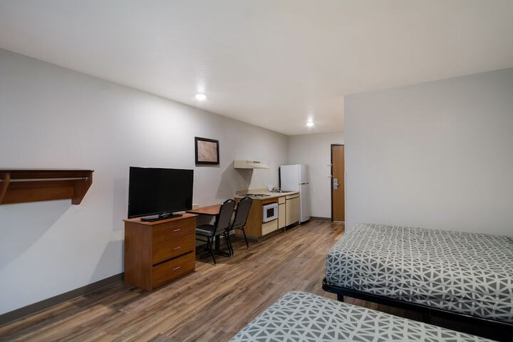 Room 21 of 28