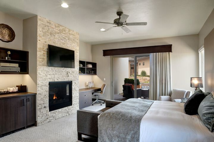 Garden of the Gods Resort and Club