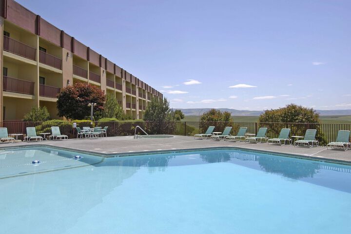Pool 13 of 63