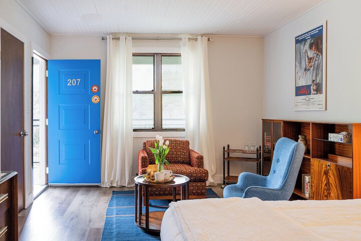 Room 37 of 52