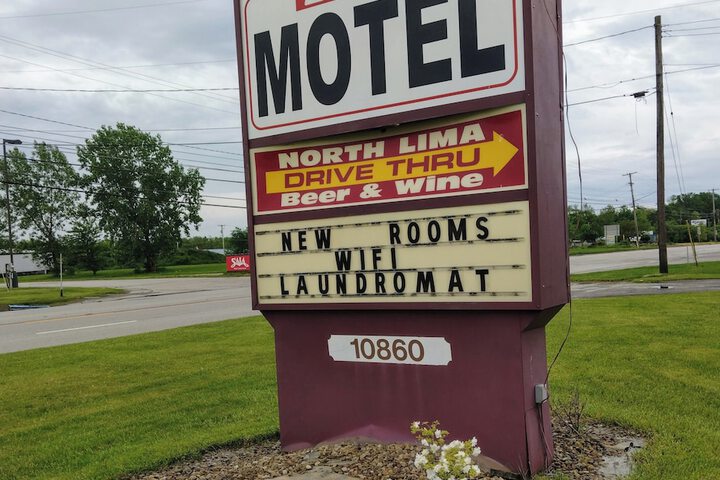 Davis Motel