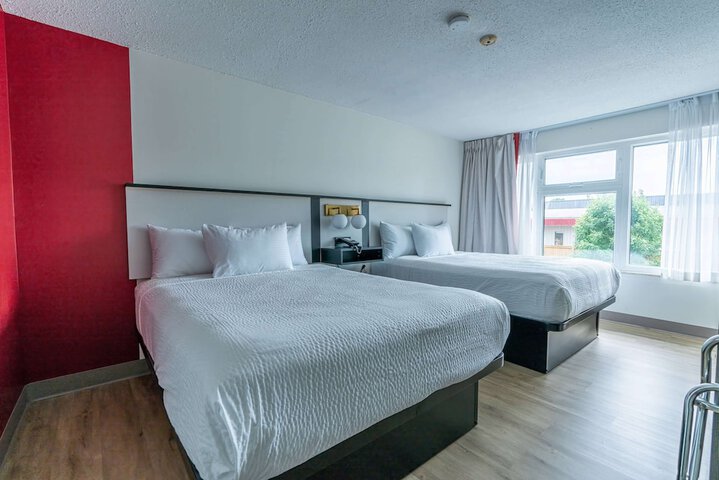 Room 21 of 31