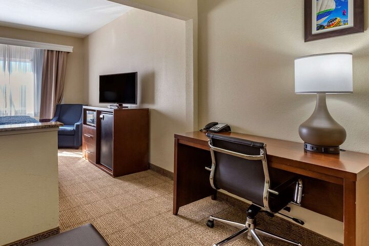 Room 12 of 30