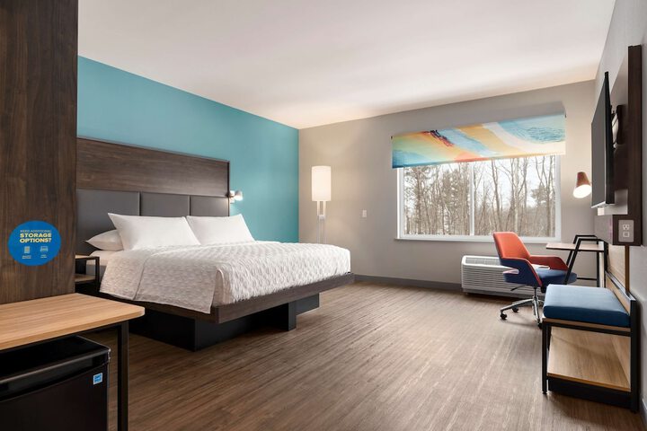 Tru by Hilton Albany Airport NY