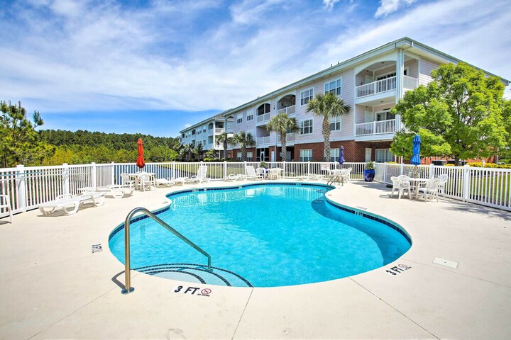 Little River Condo w / Pool 6 Mi to Beach!