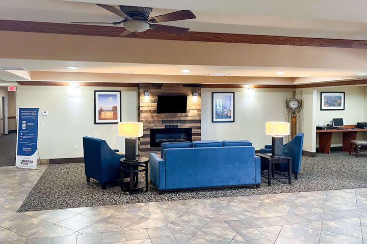 Hotel Interior 7 of 35